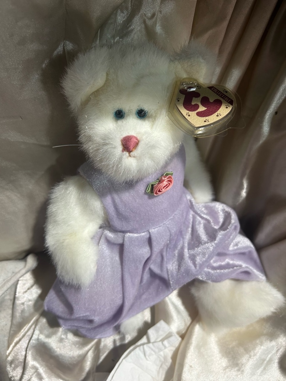 TY Collectible 1993 Amethyst the White Cat from the Attic Treasures collection